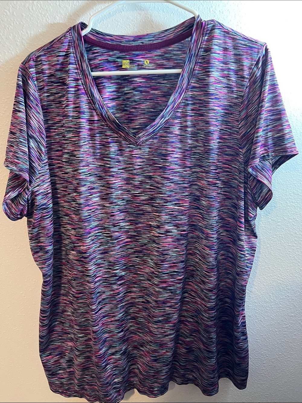 Xersion Purple Multi V-Neck Short Sleeve Tee
